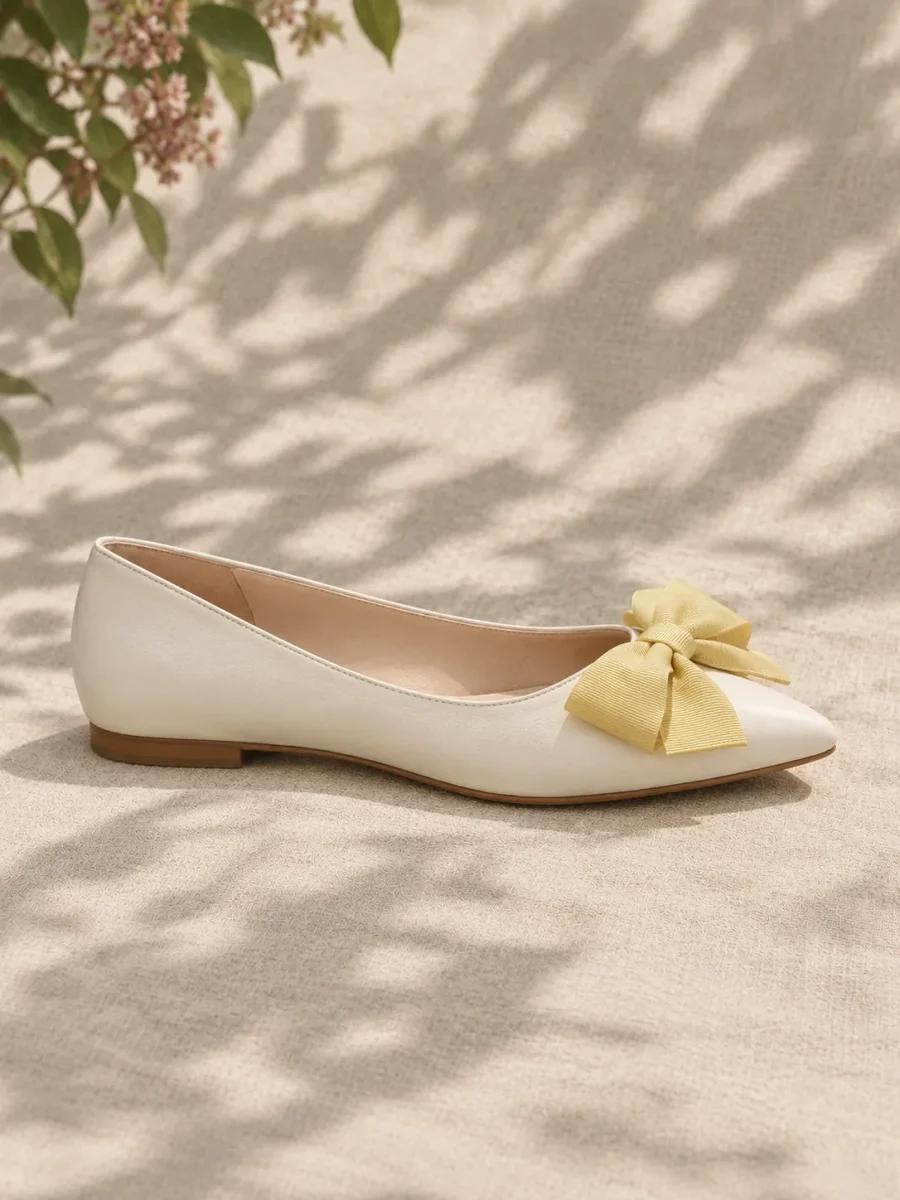 Primrose Bow Flat, side view showing the 0.8 cm heel