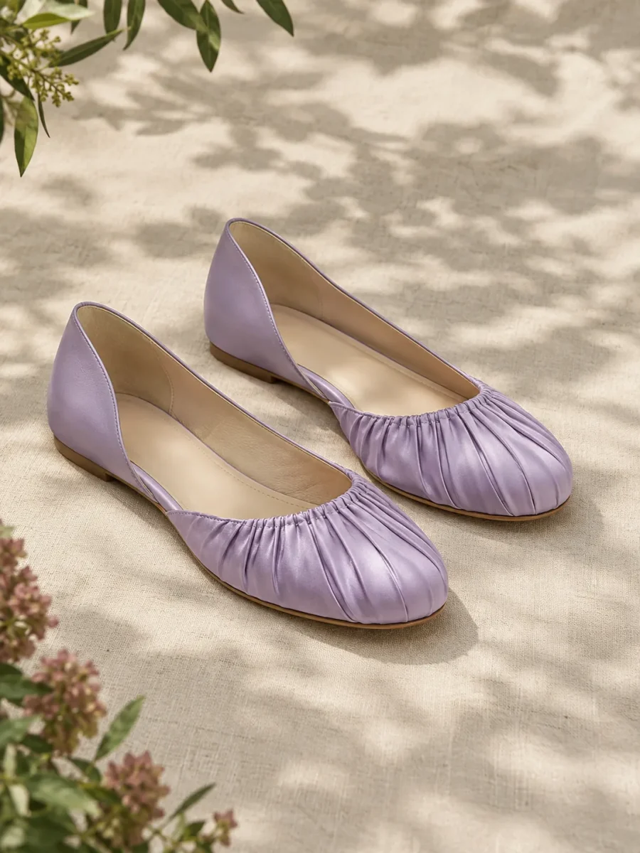 Wisteria Pleated Flat in lilac, pair seen from the front